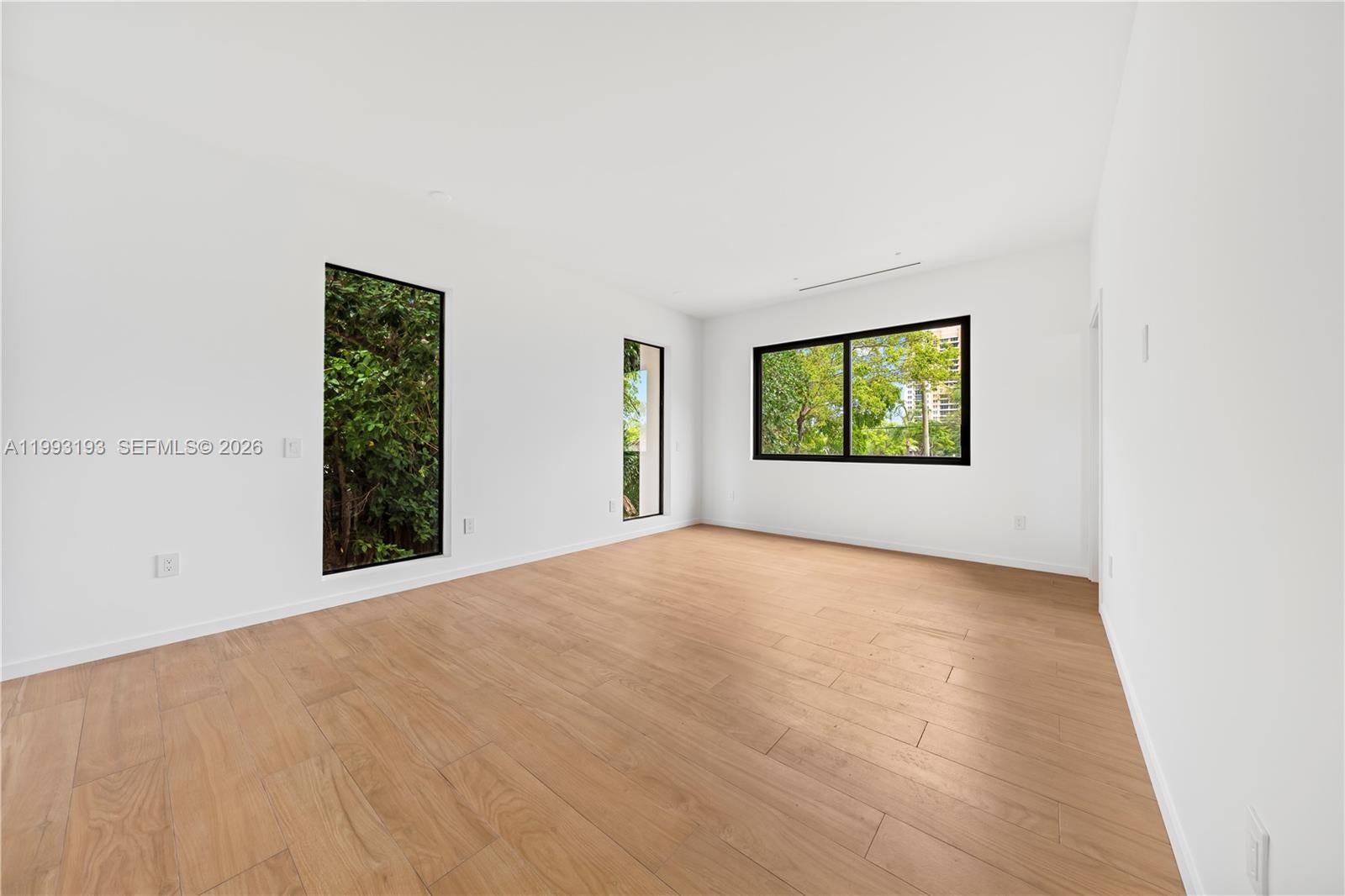 AMD PL OF MIAMI SUB ACRES - Residential