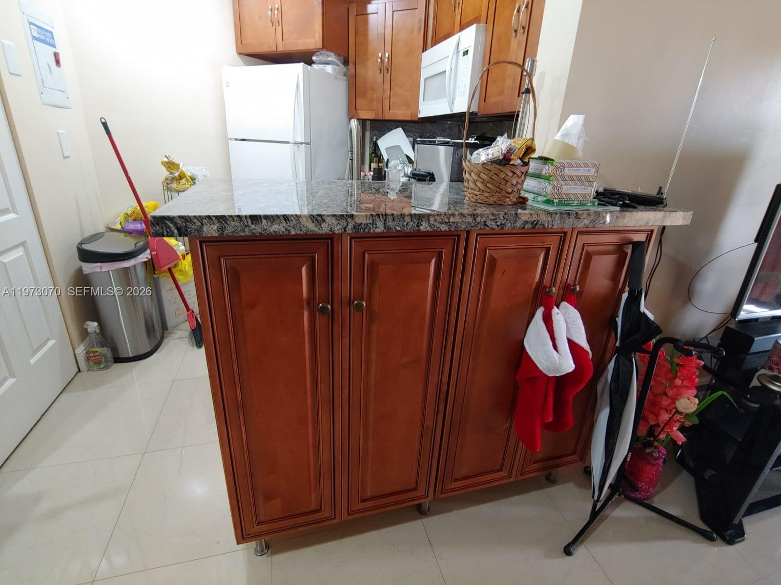 WEST GARDENS VILLAGE COND - Residential