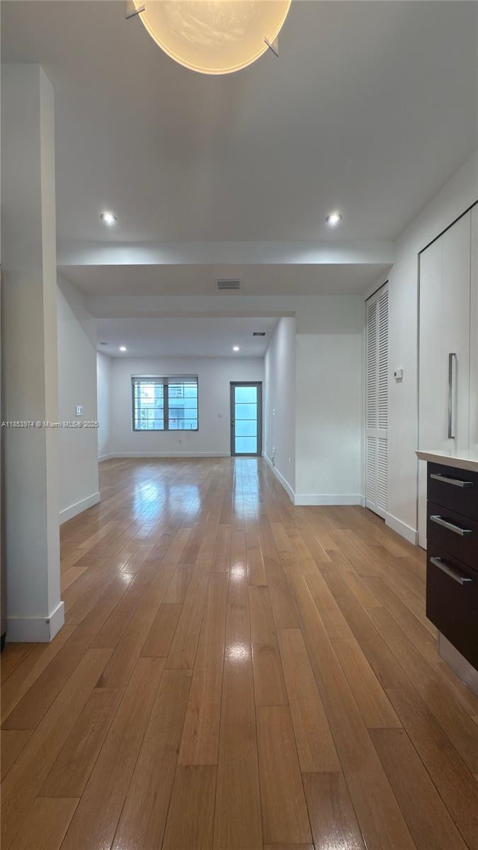 2021 Meridian Ave 11