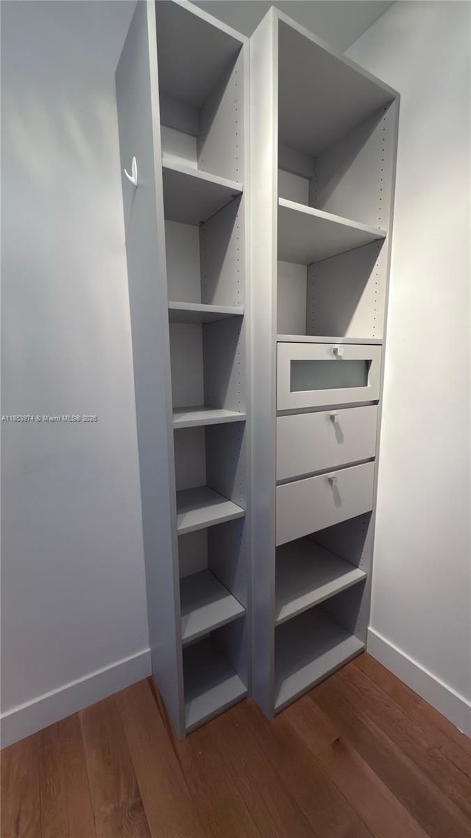 MID GOLF SUB - Residential Lease