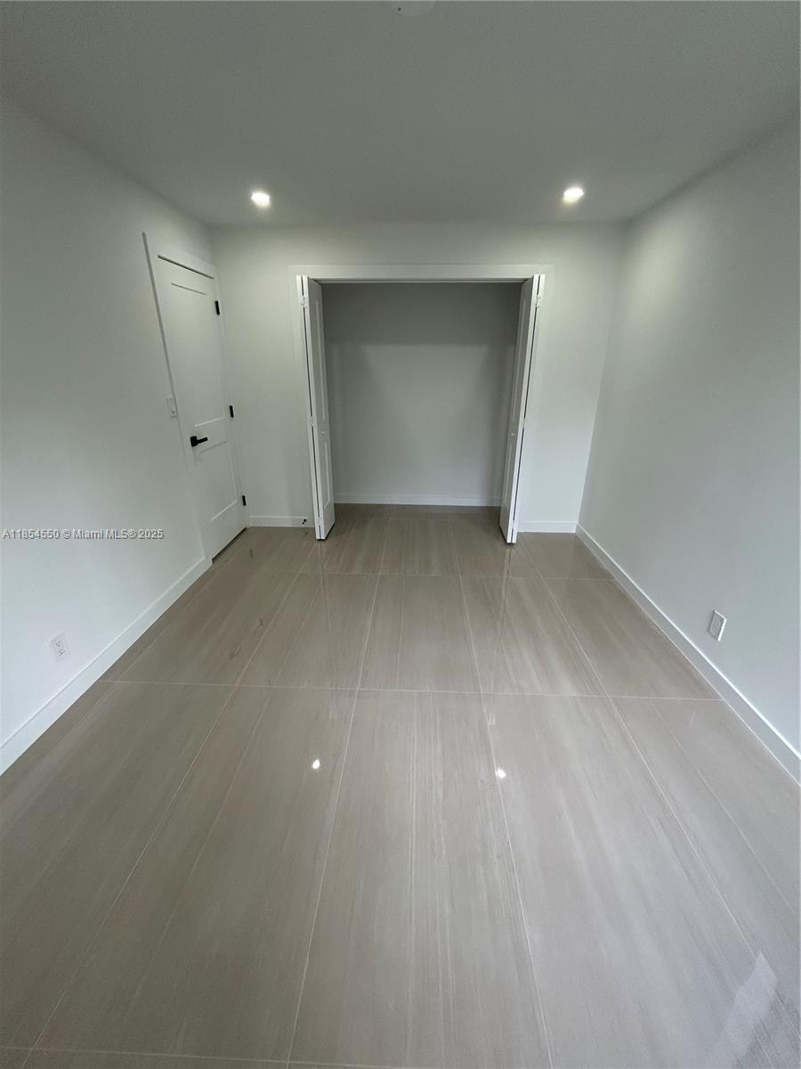 MARCH ESTATES AMEN - Residential