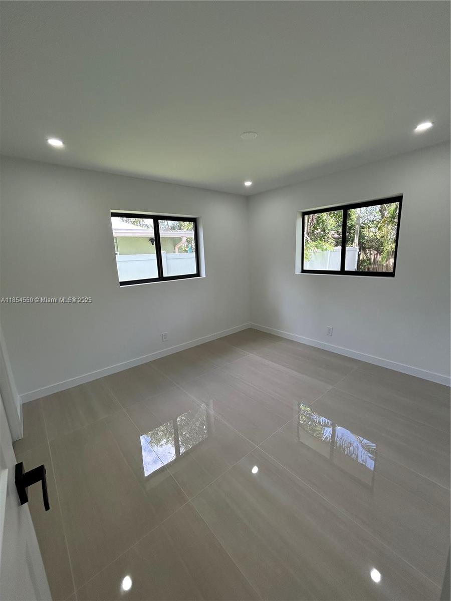 MARCH ESTATES AMEN - Residential