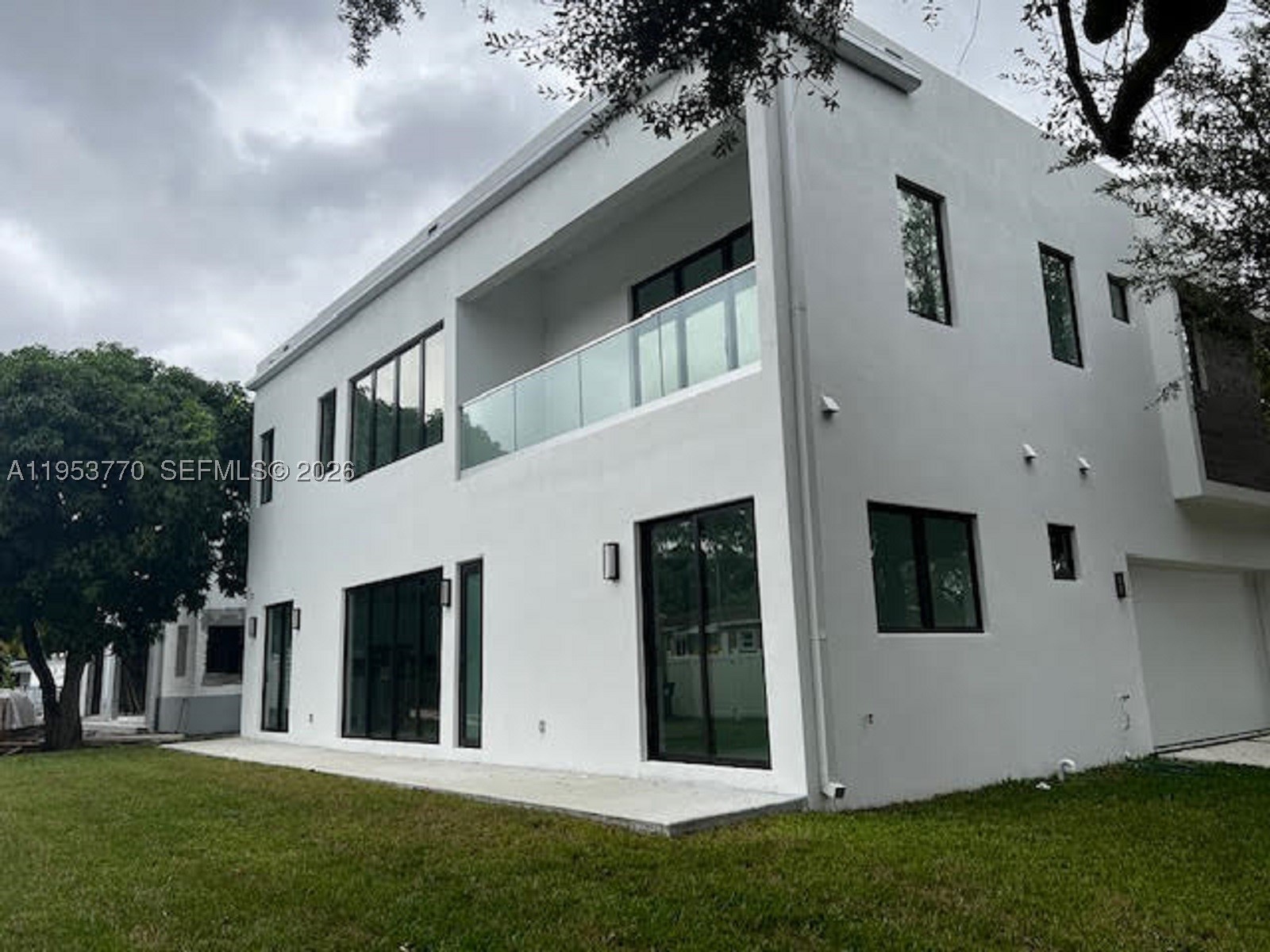 2 Hough Dr