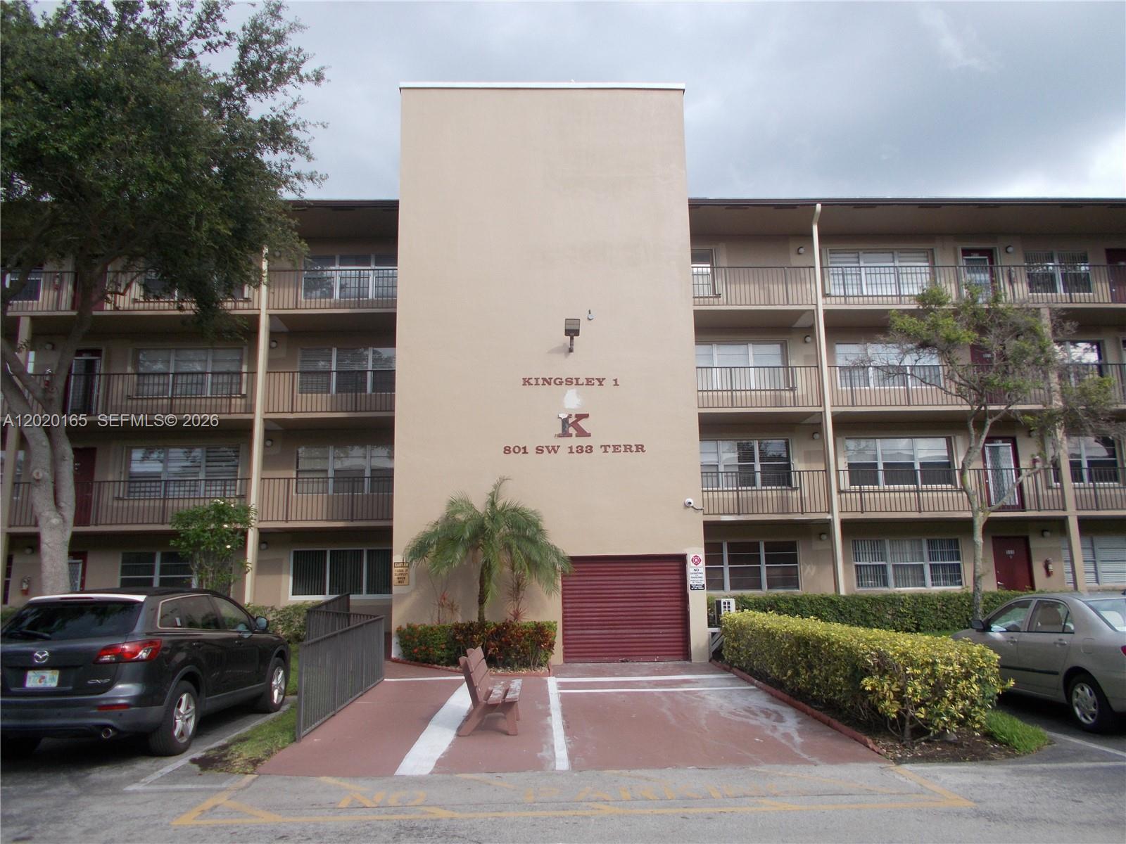 KINGSLEY AT CENTURY VILLA - Residential