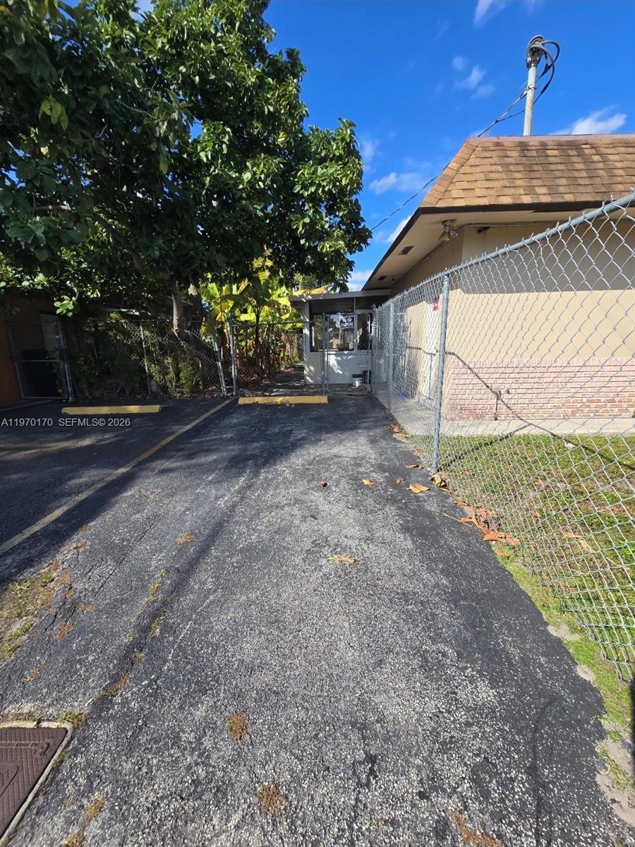 ORIOLE ESTATES SEC 8 - Residential Income