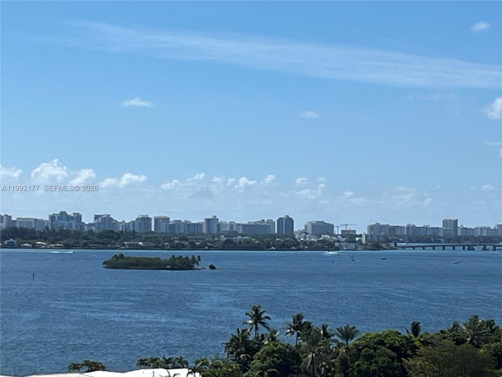 TOWERS OF QUAYSIDE CONDO - Residential