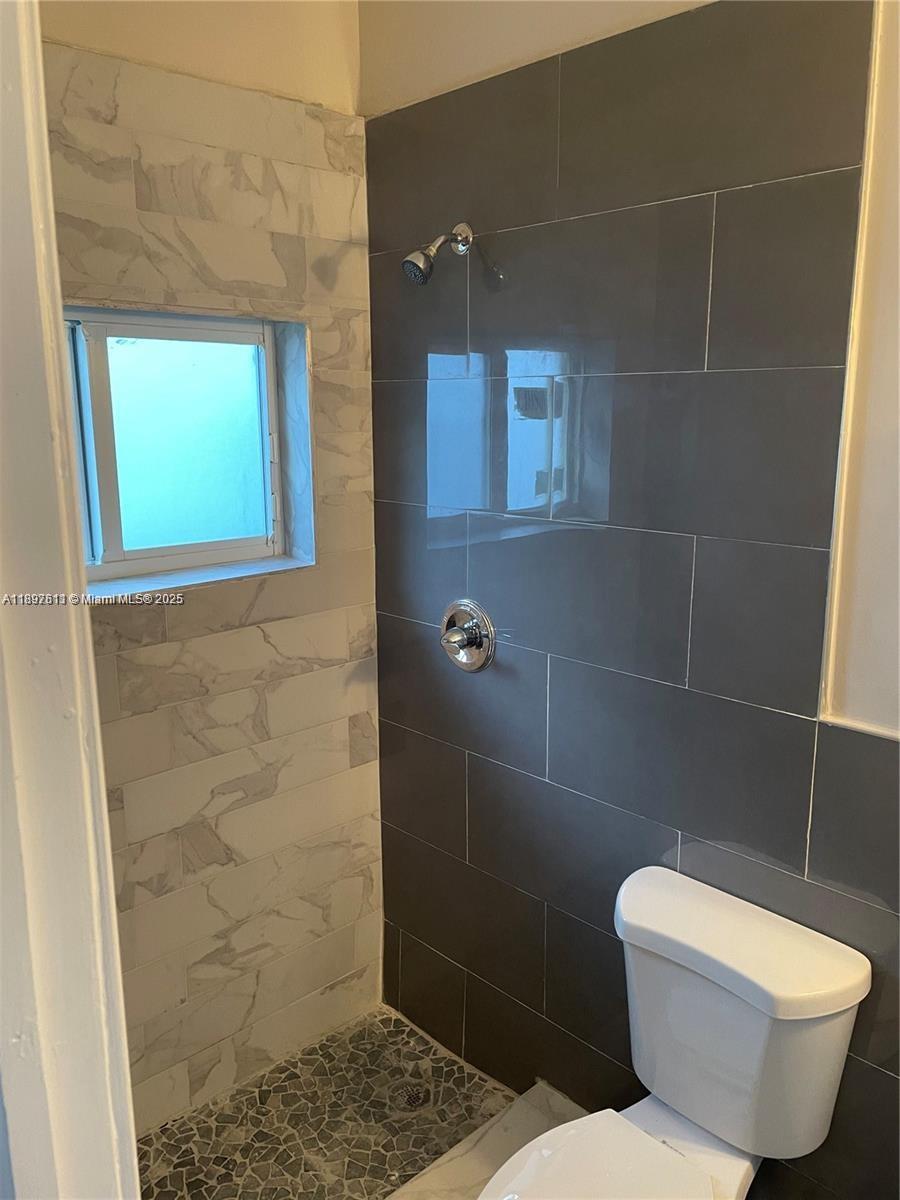 LITTLE RIVER GARDENS - Residential Lease