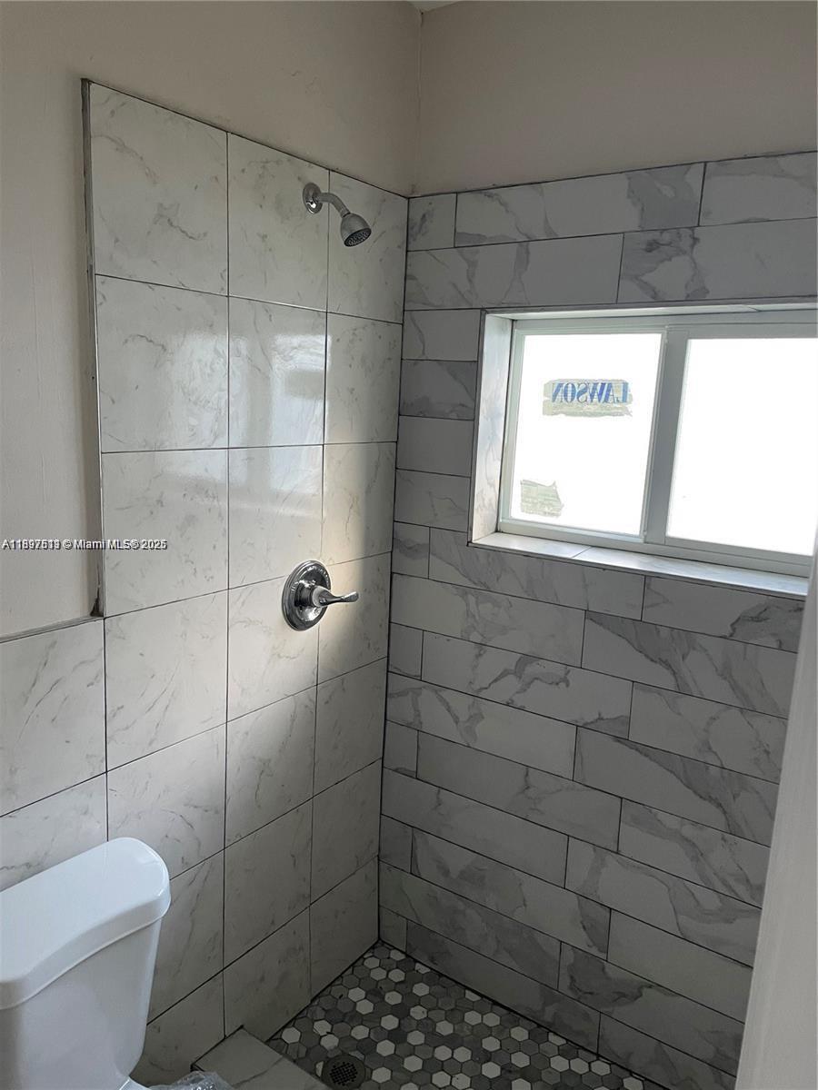 LITTLE RIVER GARDENS - Residential Lease