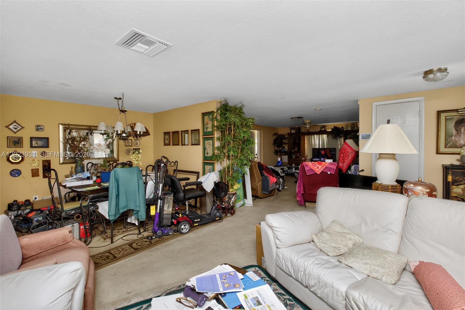 EMBASSY HILLS - Residential
