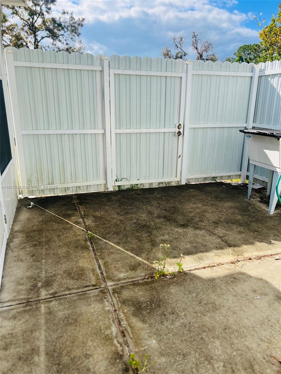 RAINBOW LAKES ESTATES - Residential