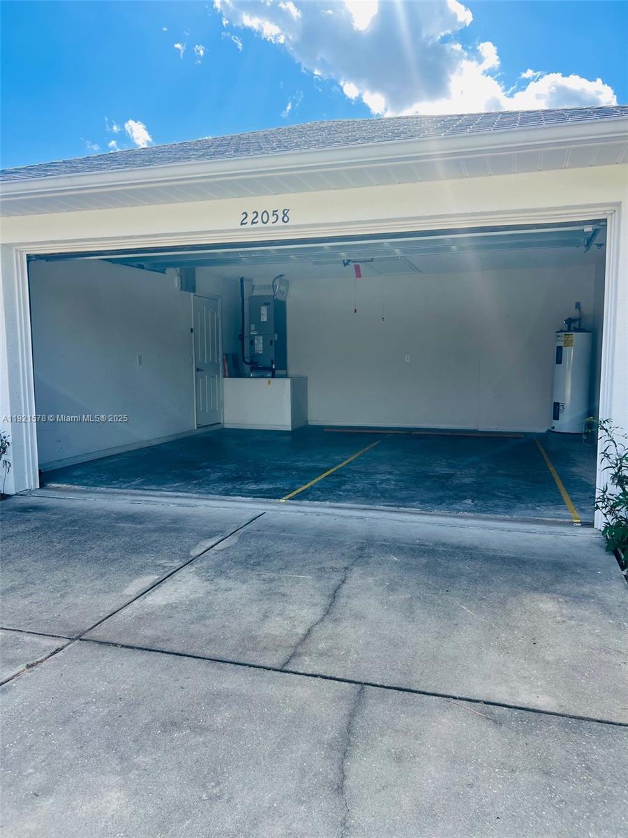 RAINBOW LAKES ESTATES - Residential