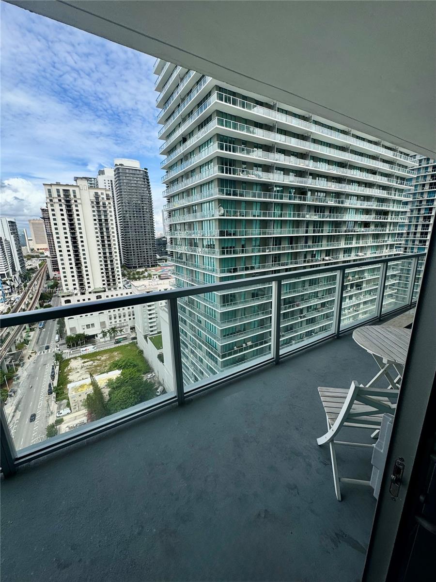 AXIS ON BRICKELL CONDO - Residential