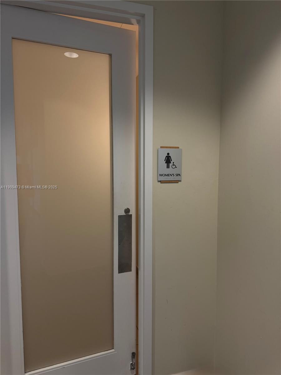 AXIS ON BRICKELL CONDO - Residential