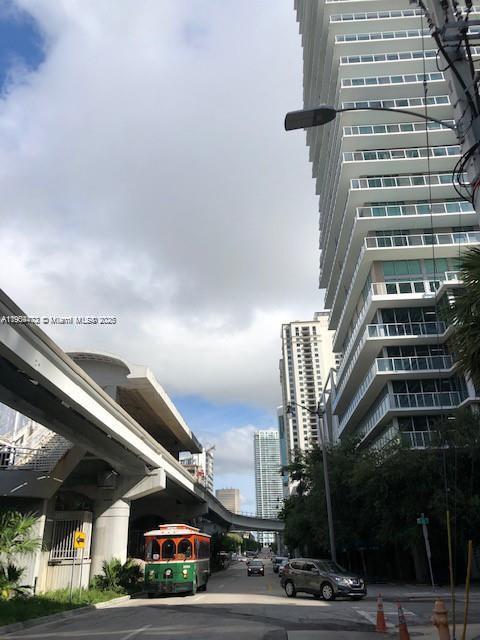 AXIS ON BRICKELL CONDO - Residential