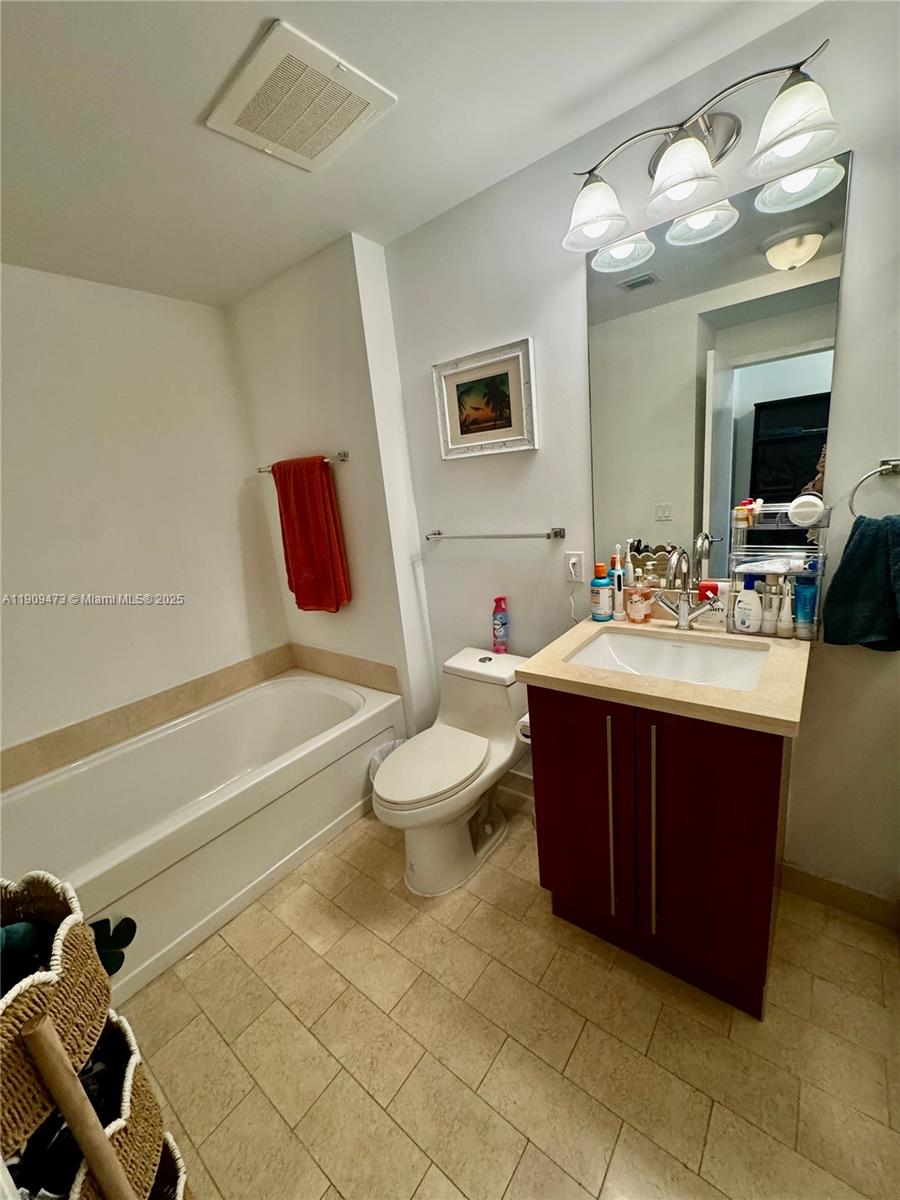 AXIS ON BRICKELL CONDO - Residential