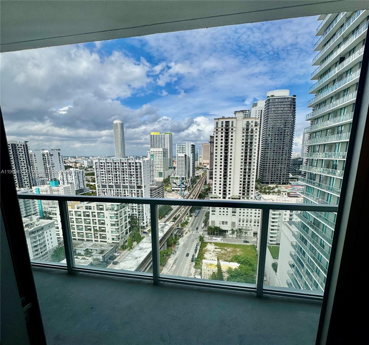 AXIS ON BRICKELL CONDO - Residential