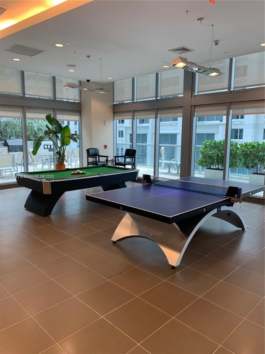 AXIS ON BRICKELL CONDO - Residential