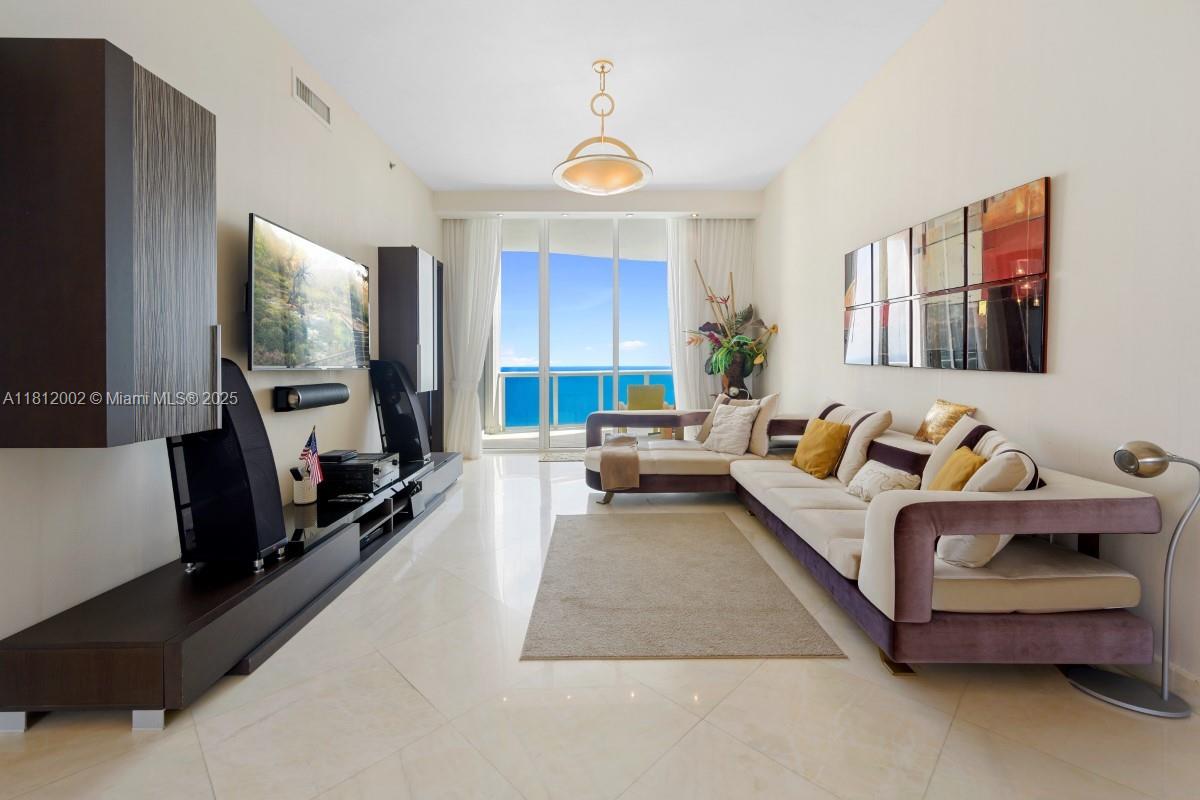 16001 Collins Ave 3806