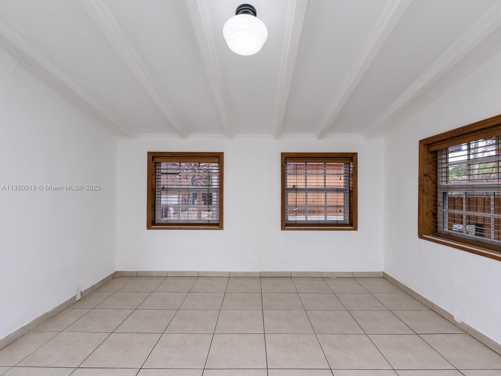 HERITAGE HOMES - Residential