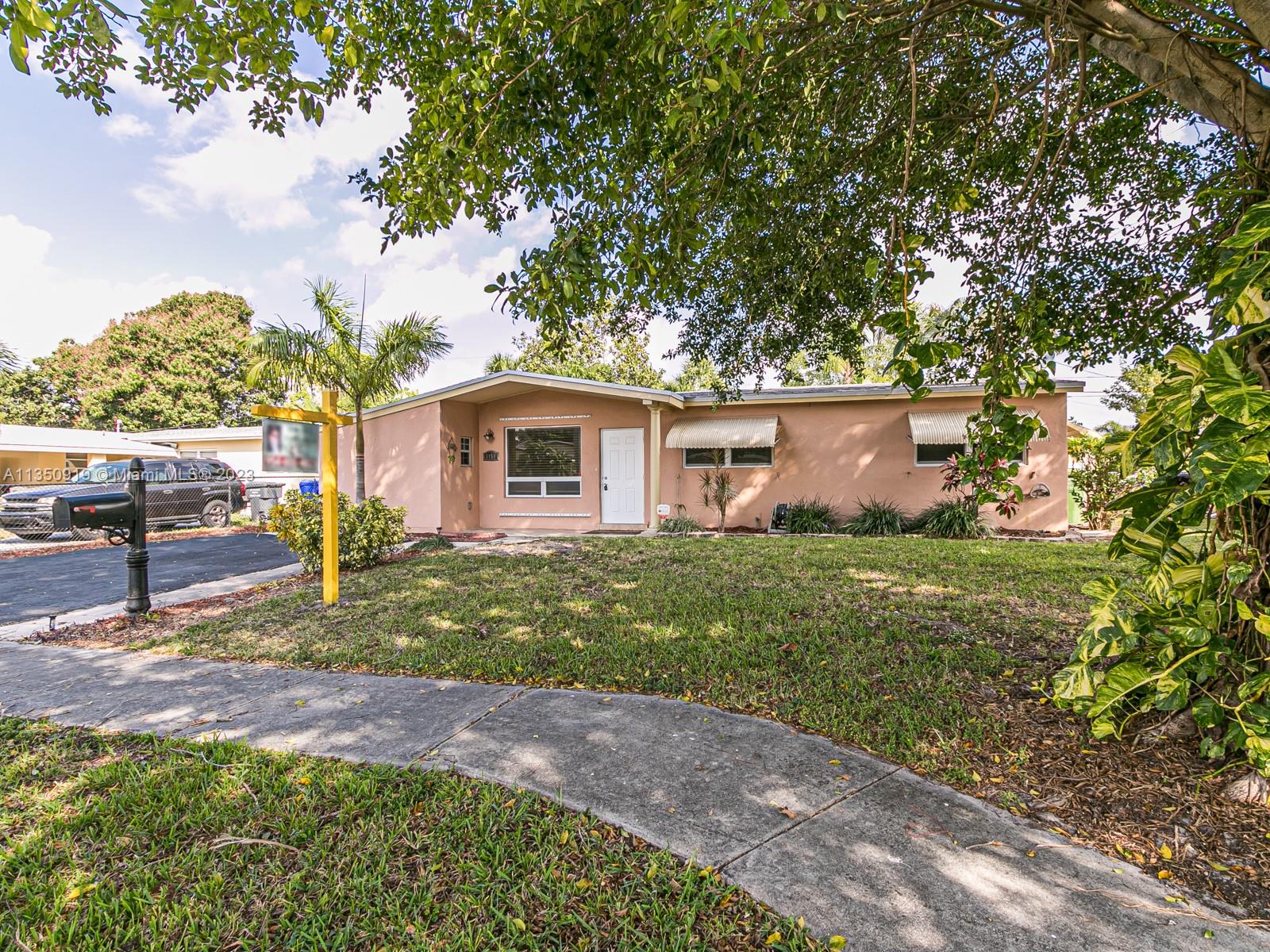 HERITAGE HOMES - Residential