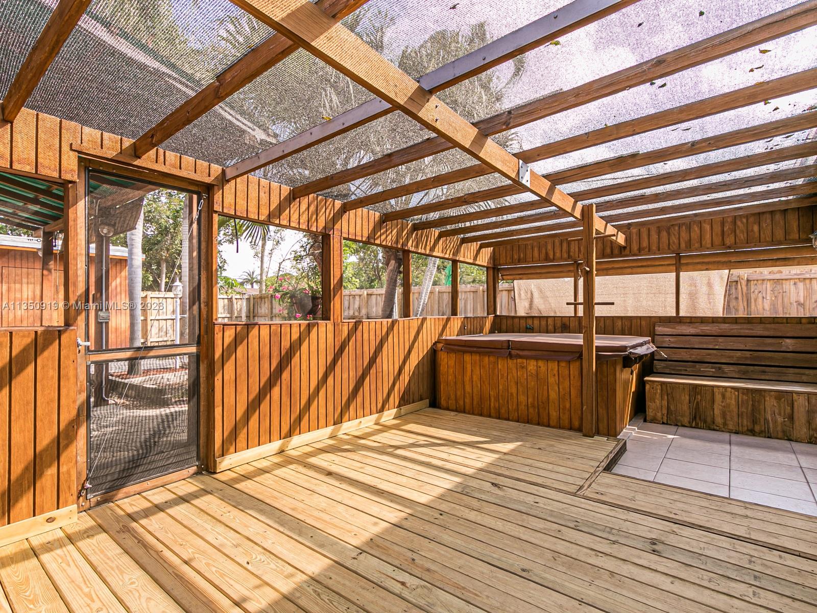 HERITAGE HOMES - Residential