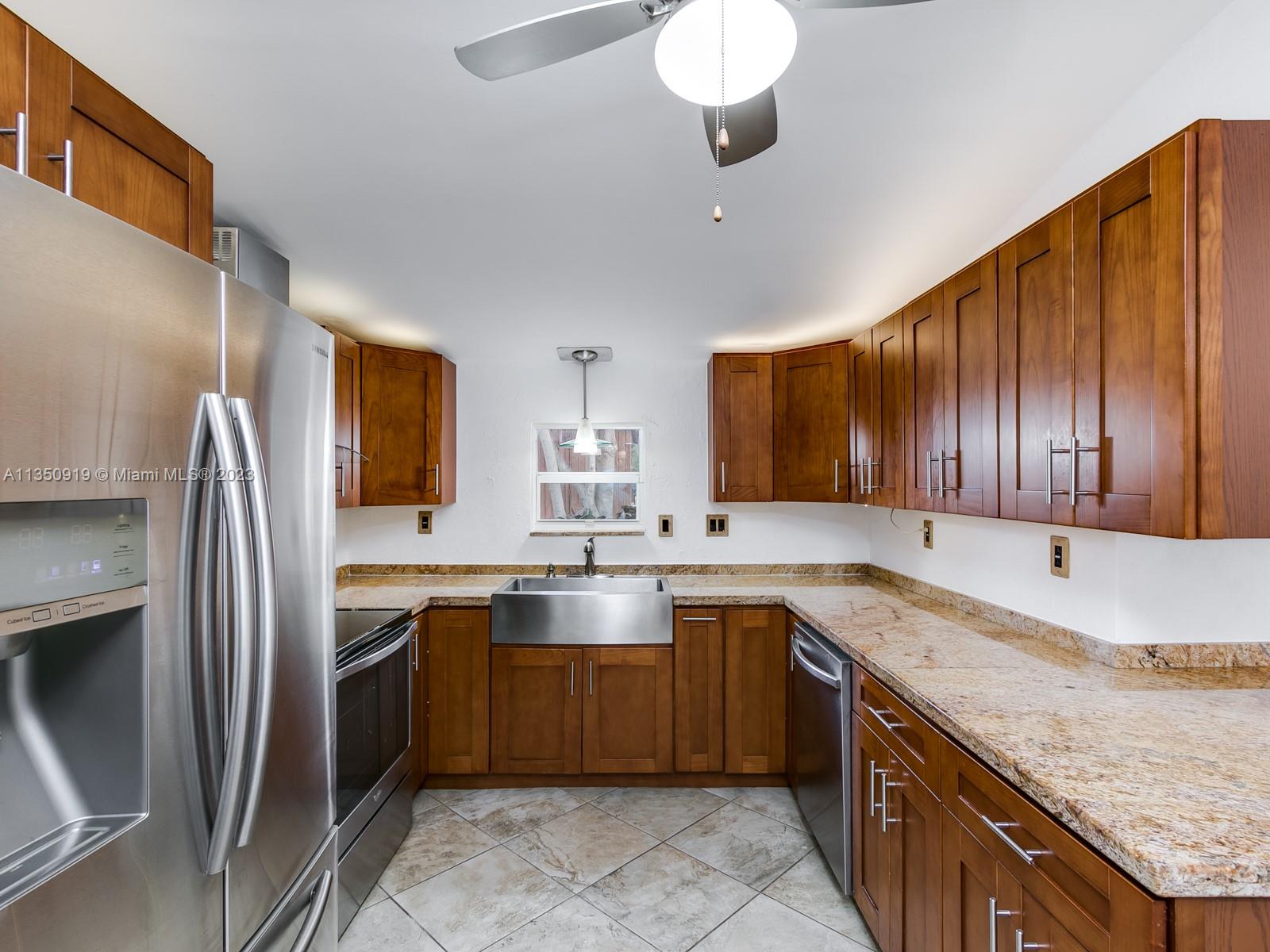 HERITAGE HOMES - Residential