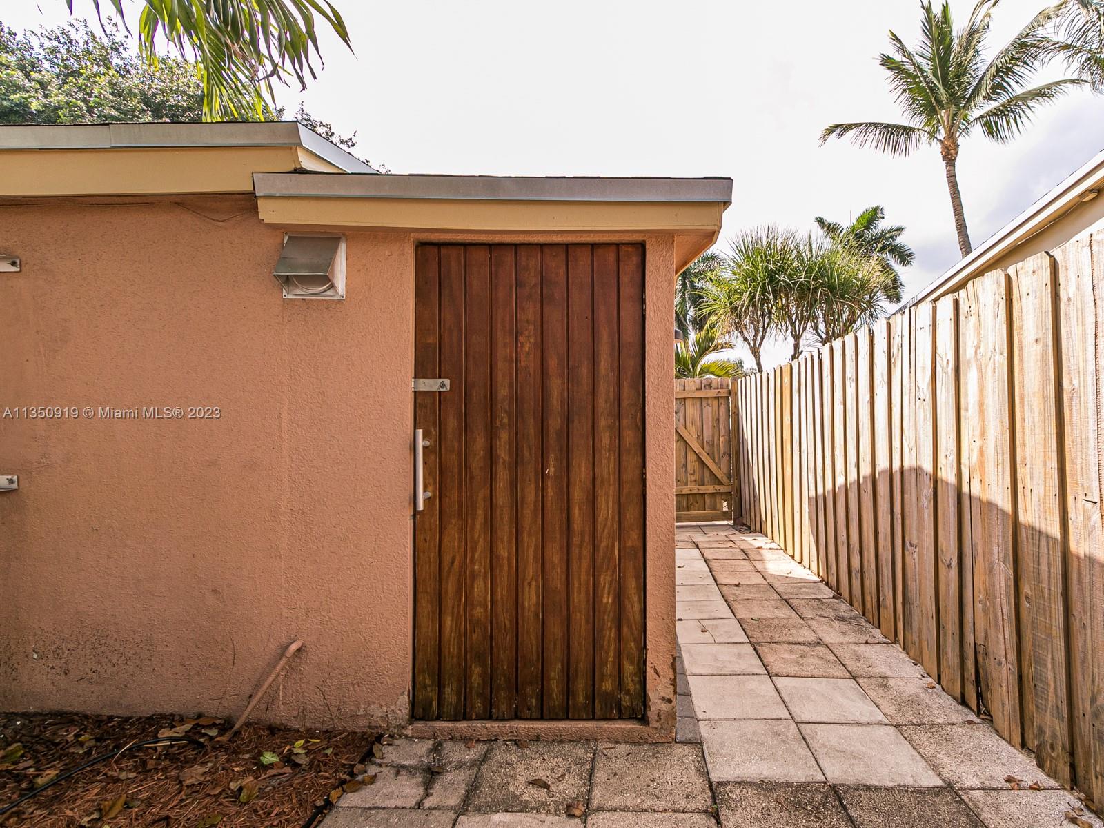 HERITAGE HOMES - Residential