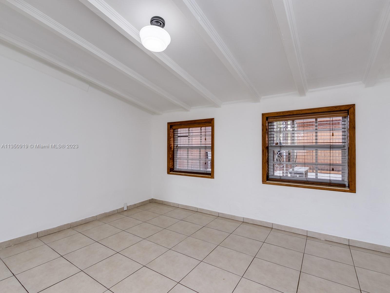 HERITAGE HOMES - Residential