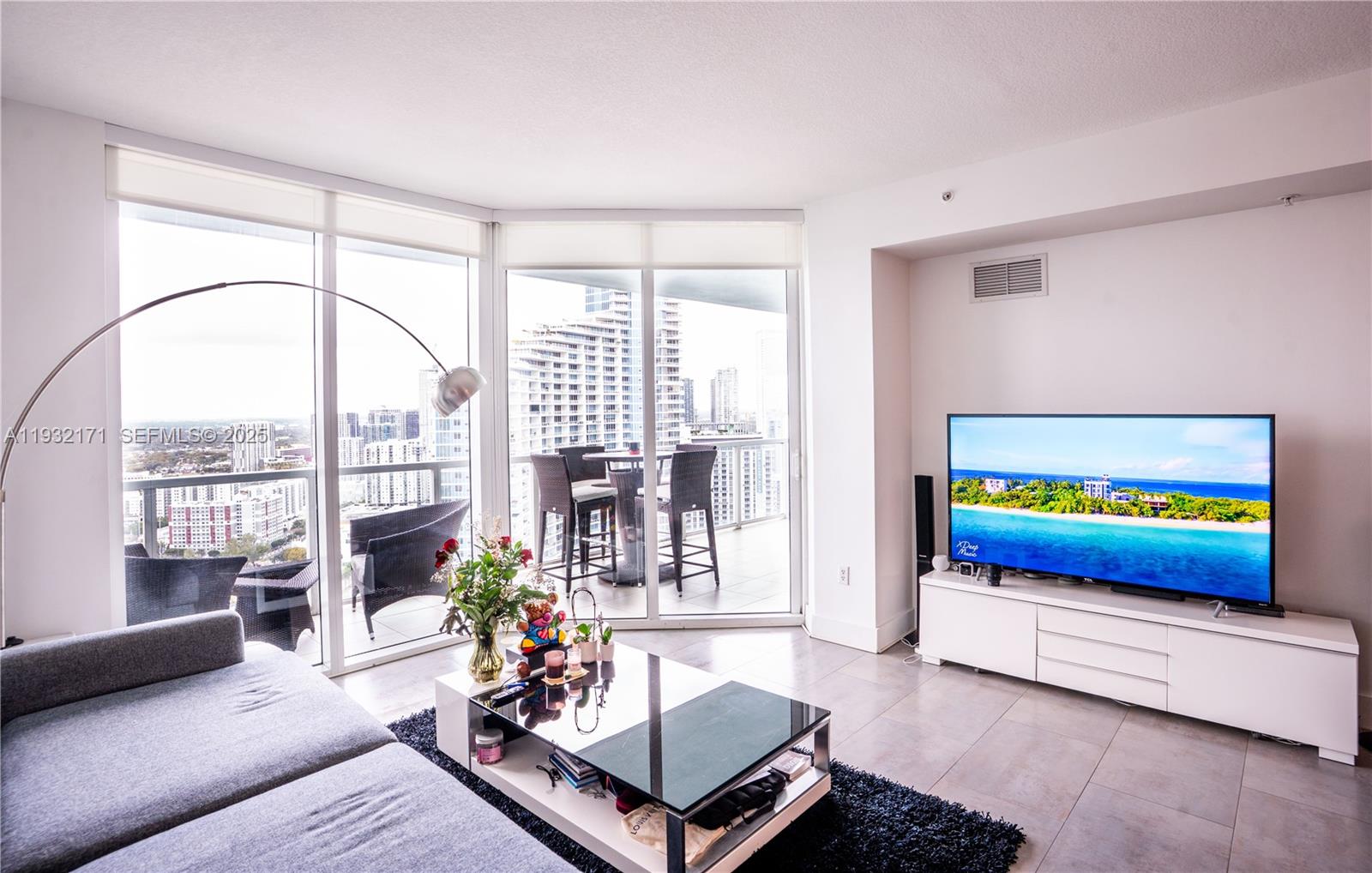 QUANTUM ON THE BAY CONDO - Residential