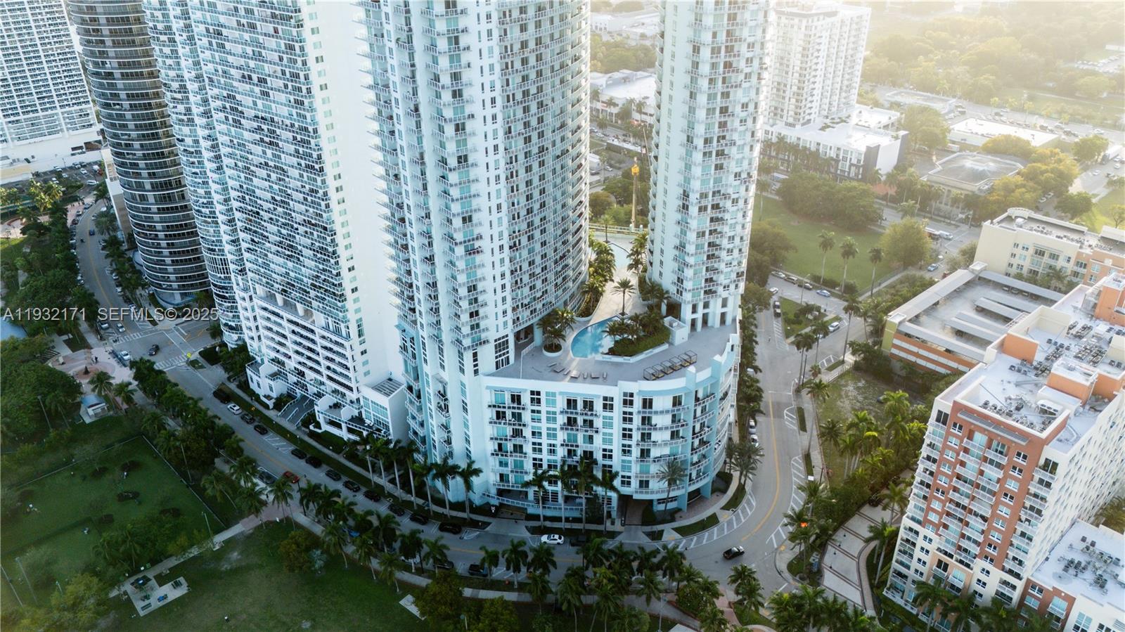 QUANTUM ON THE BAY CONDO - Residential