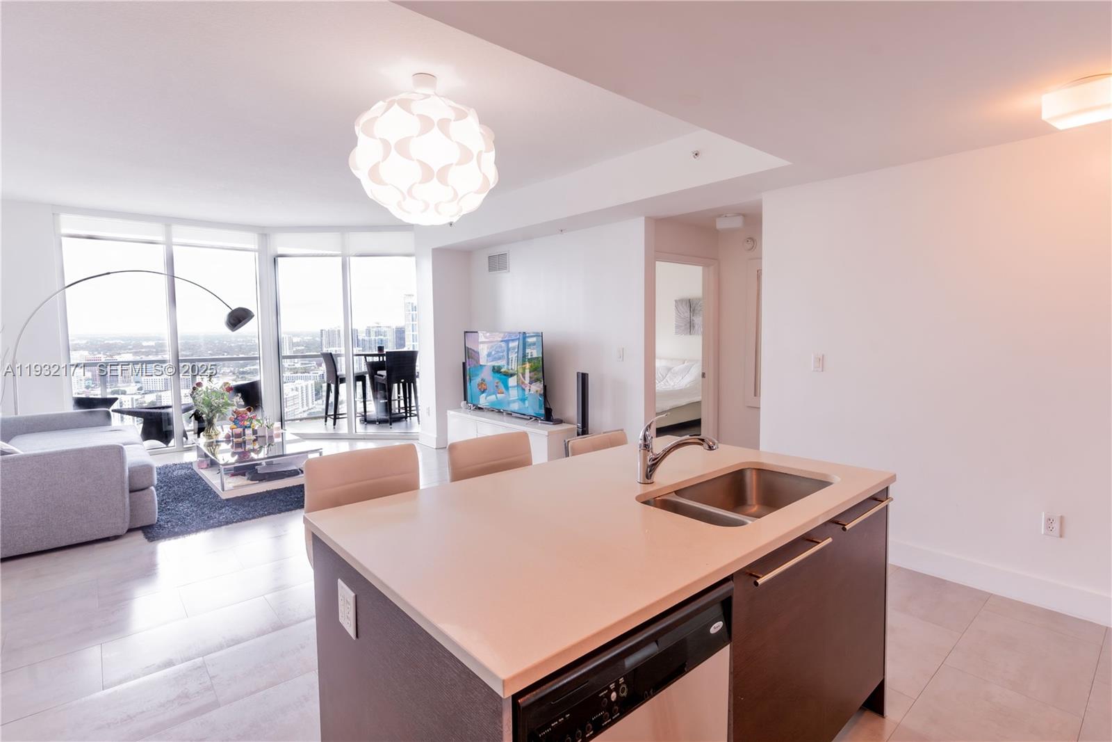 QUANTUM ON THE BAY CONDO - Residential