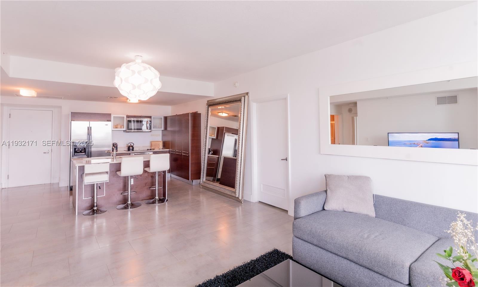 QUANTUM ON THE BAY CONDO - Residential