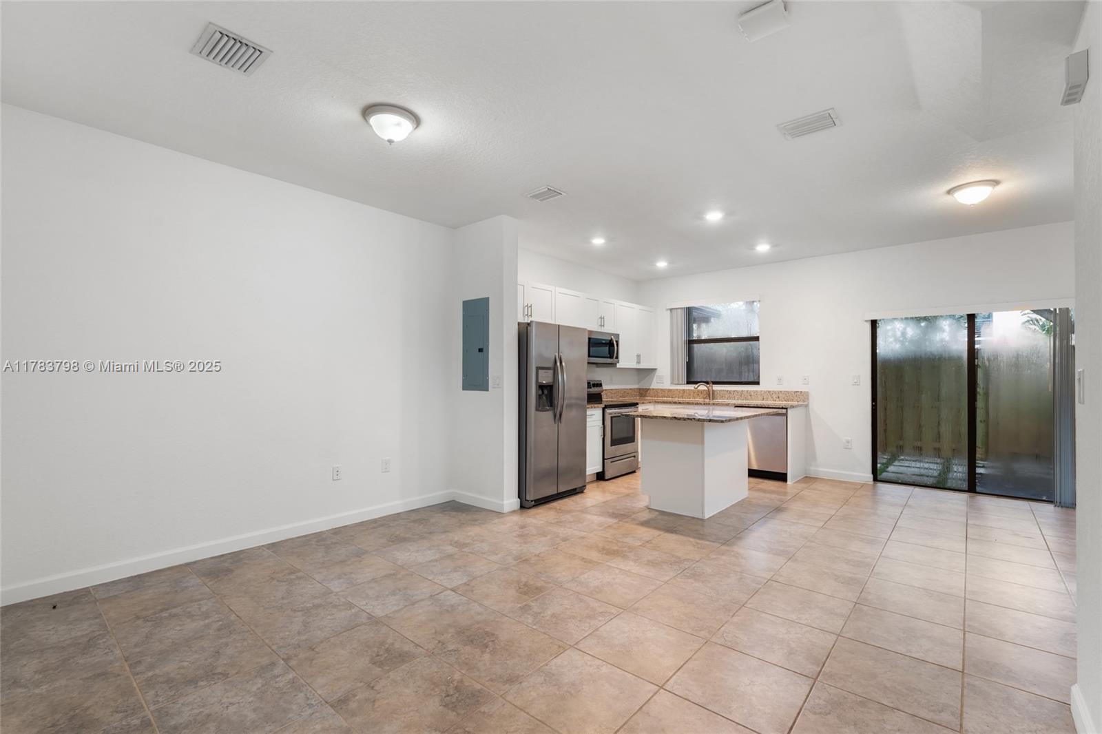 VIA VENTURA NEIGHBORHOOD - Residential