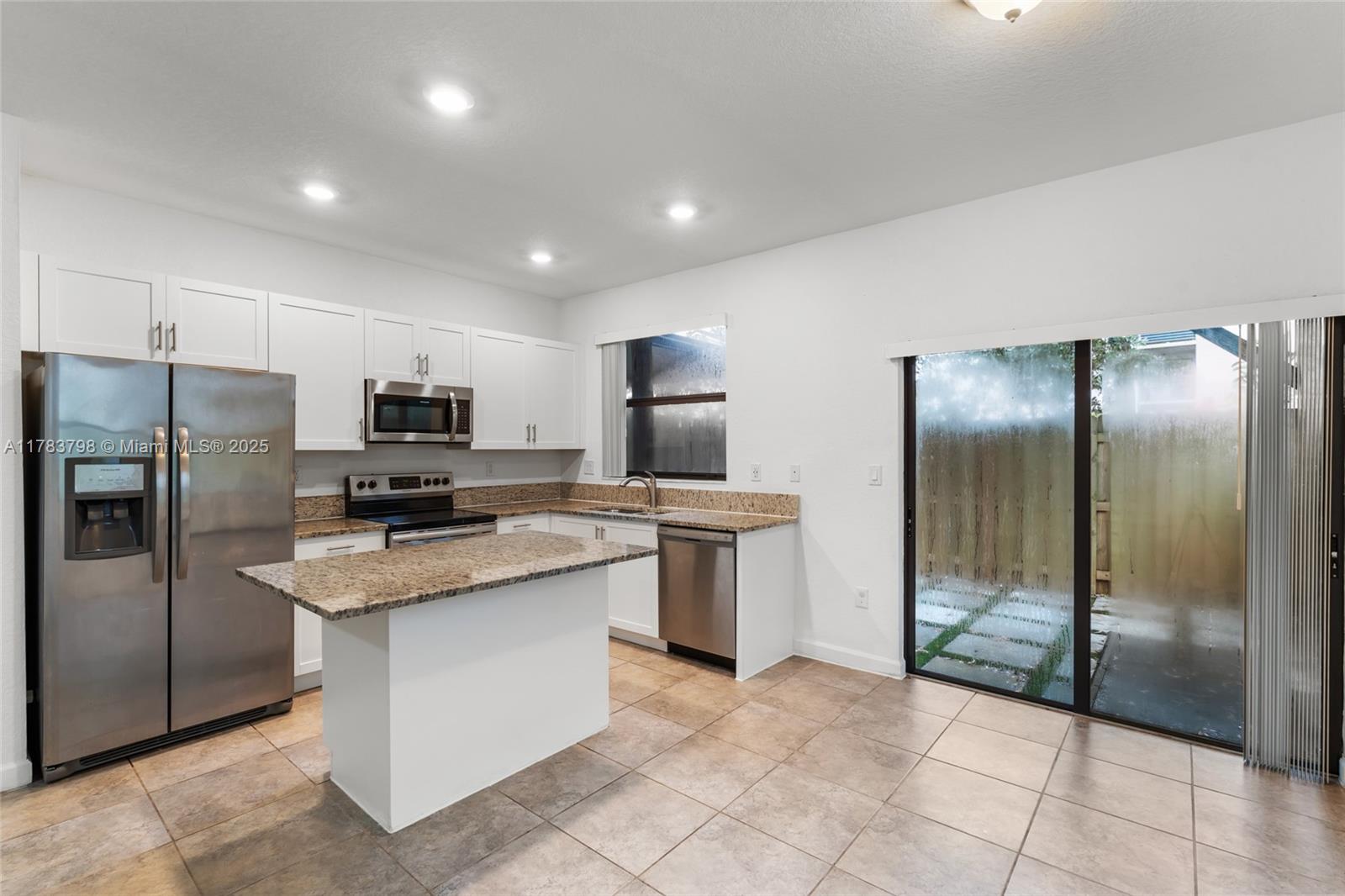 VIA VENTURA NEIGHBORHOOD - Residential