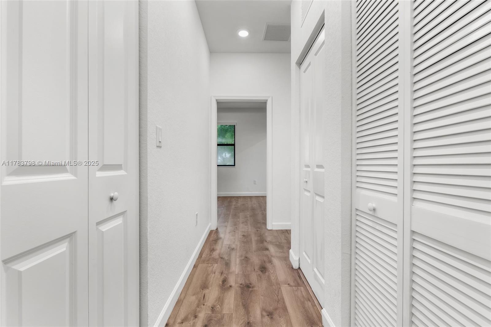 VIA VENTURA NEIGHBORHOOD - Residential