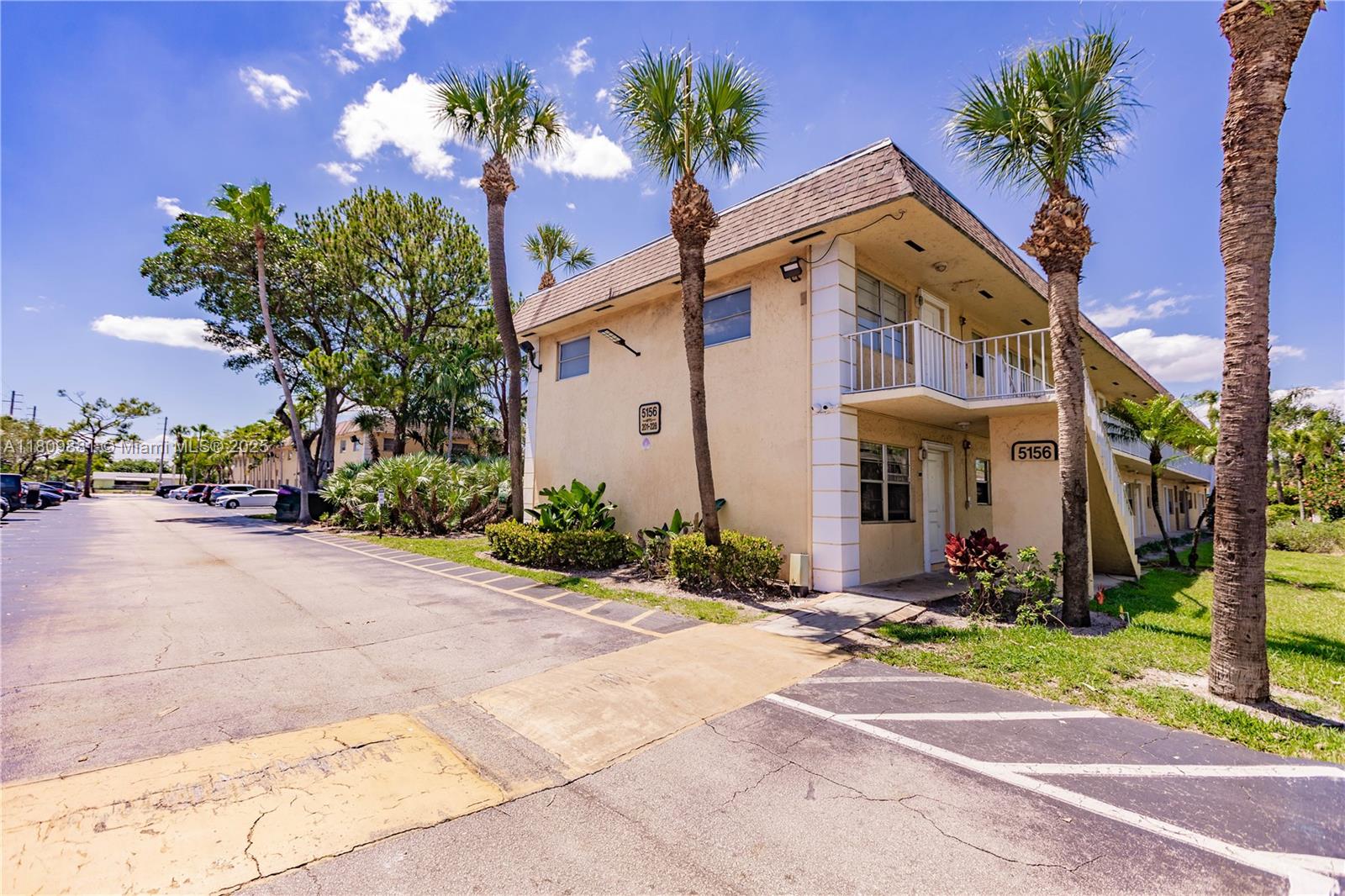5156 NE 6th Ave 227