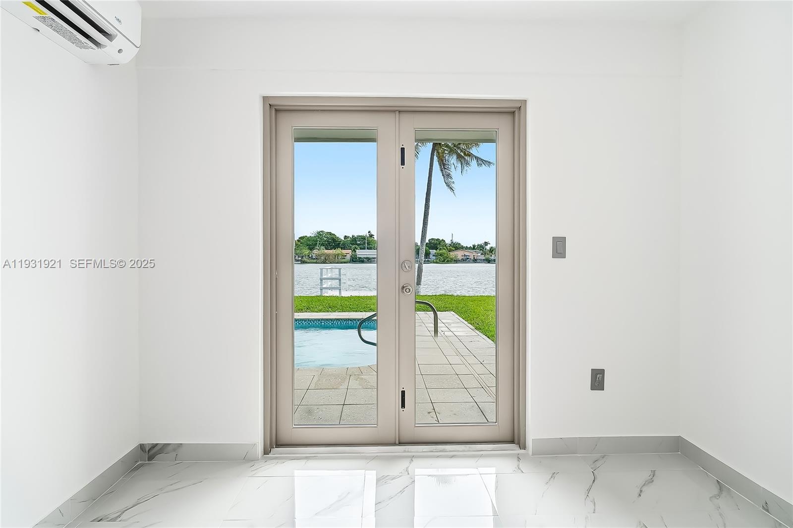 LAKESIDE ESTATES NO 2 - Residential