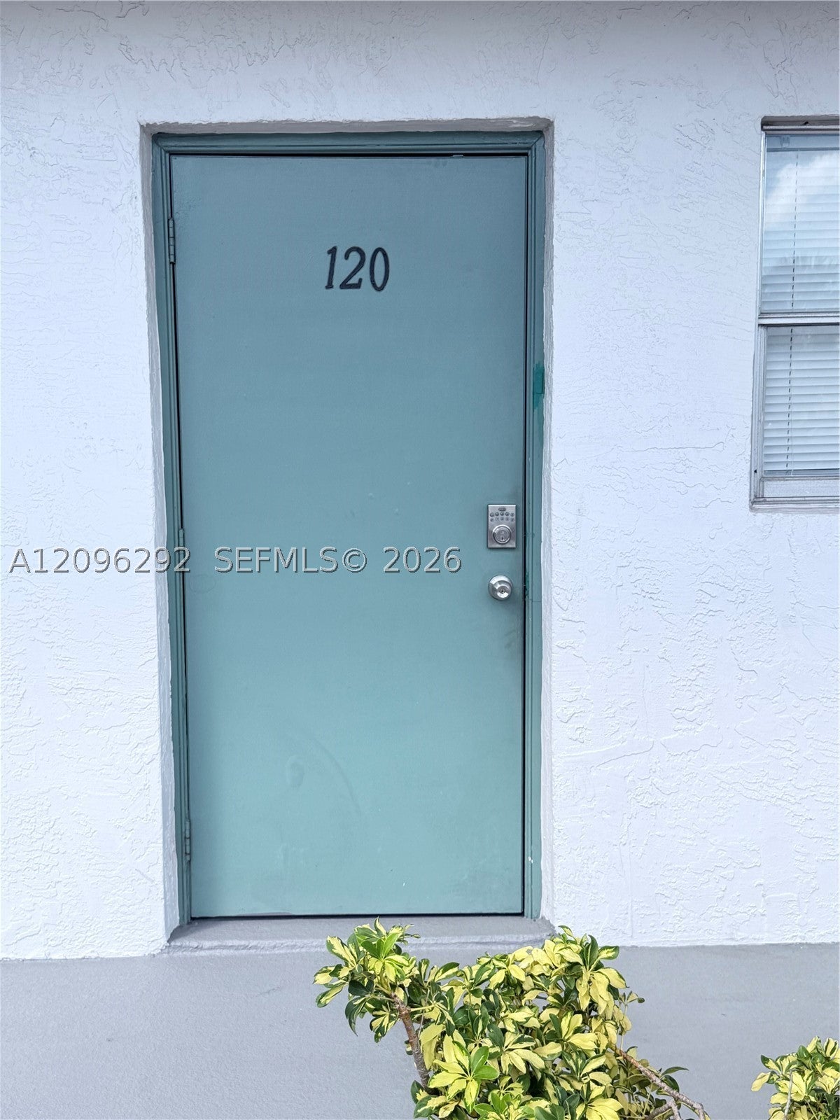 4311 Crystal Lake Dr 120