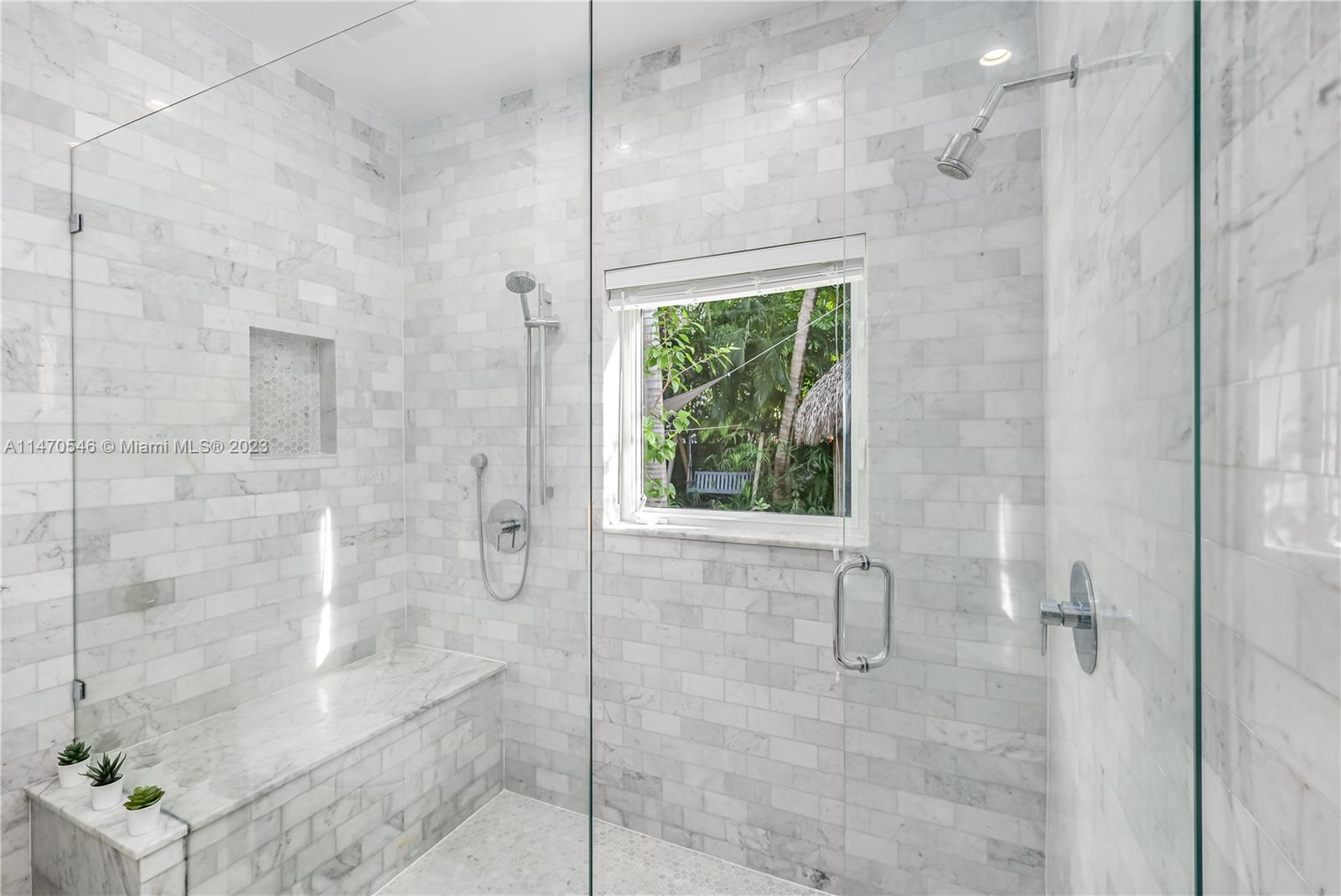 AQUA MARINE - Residential