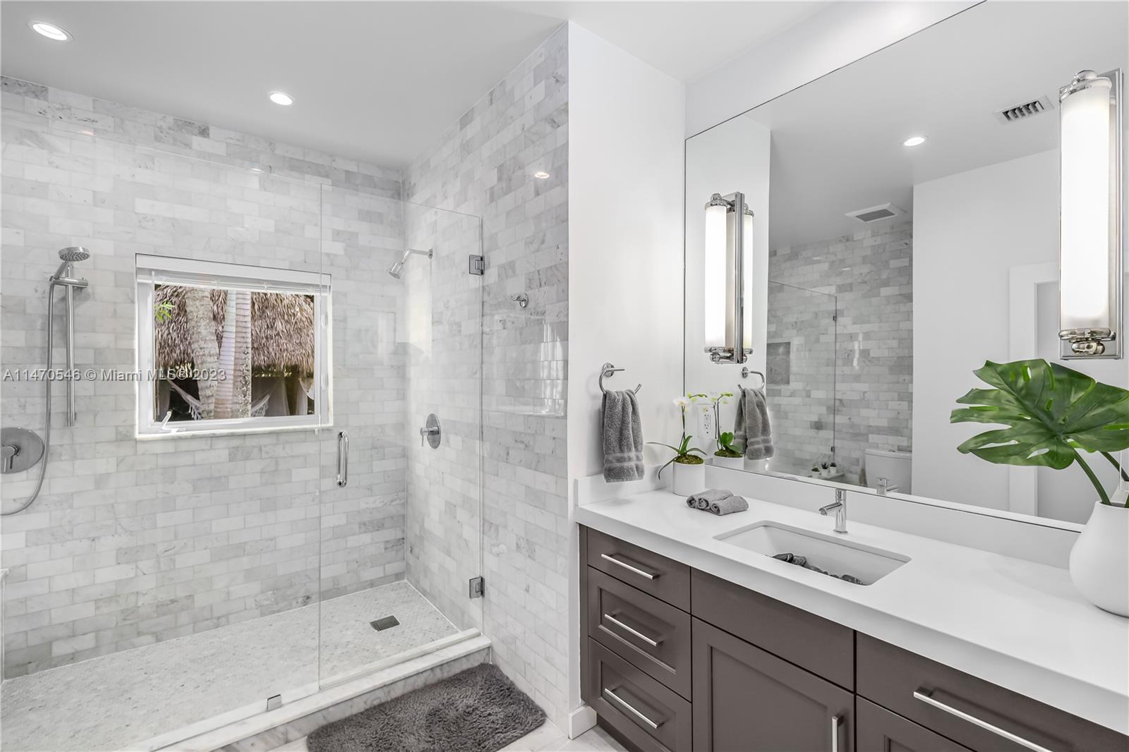 AQUA MARINE - Residential