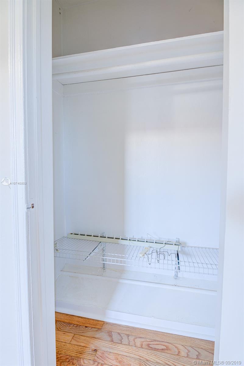 EAST SHENANDOAH - Residential Lease