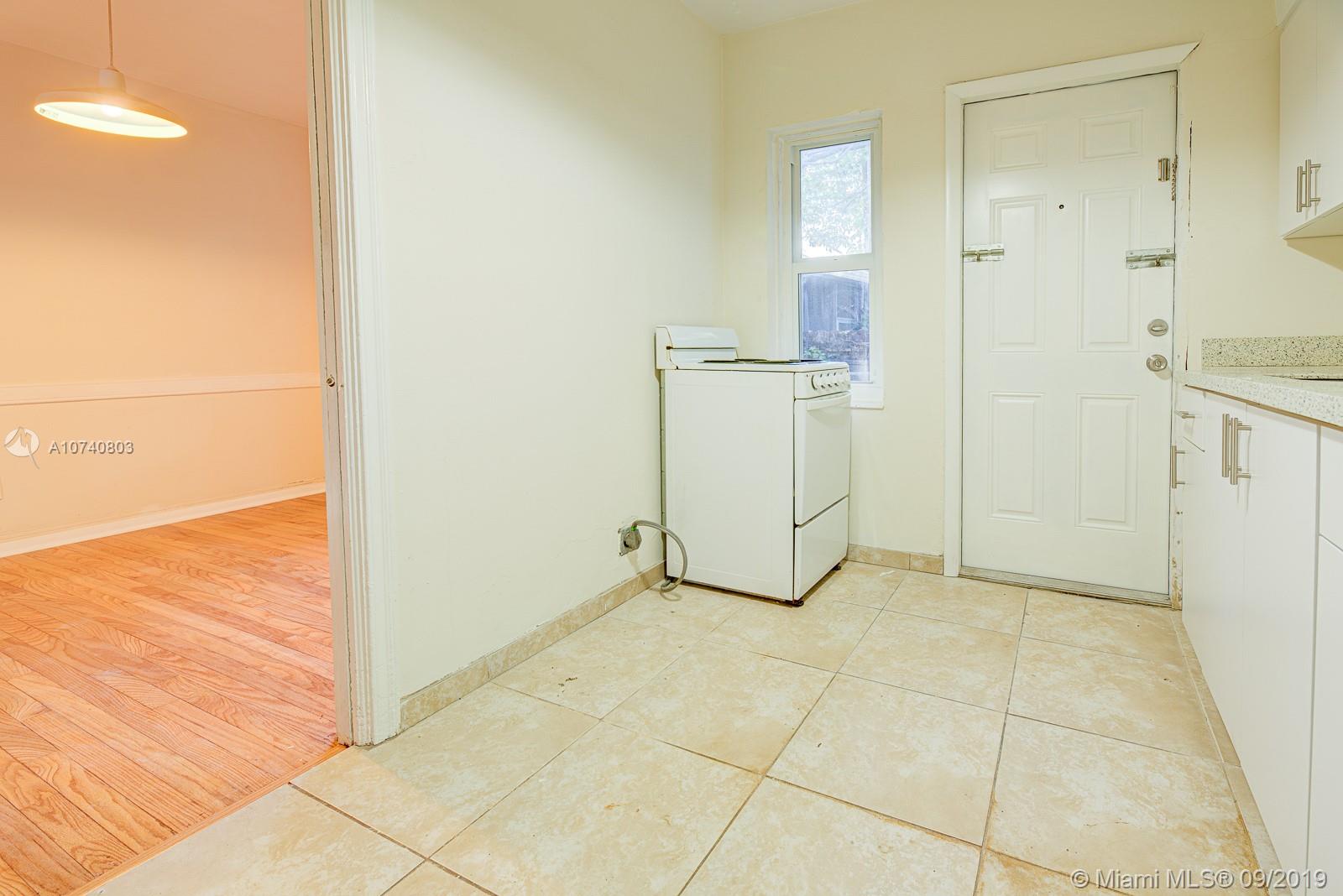 EAST SHENANDOAH - Residential Lease