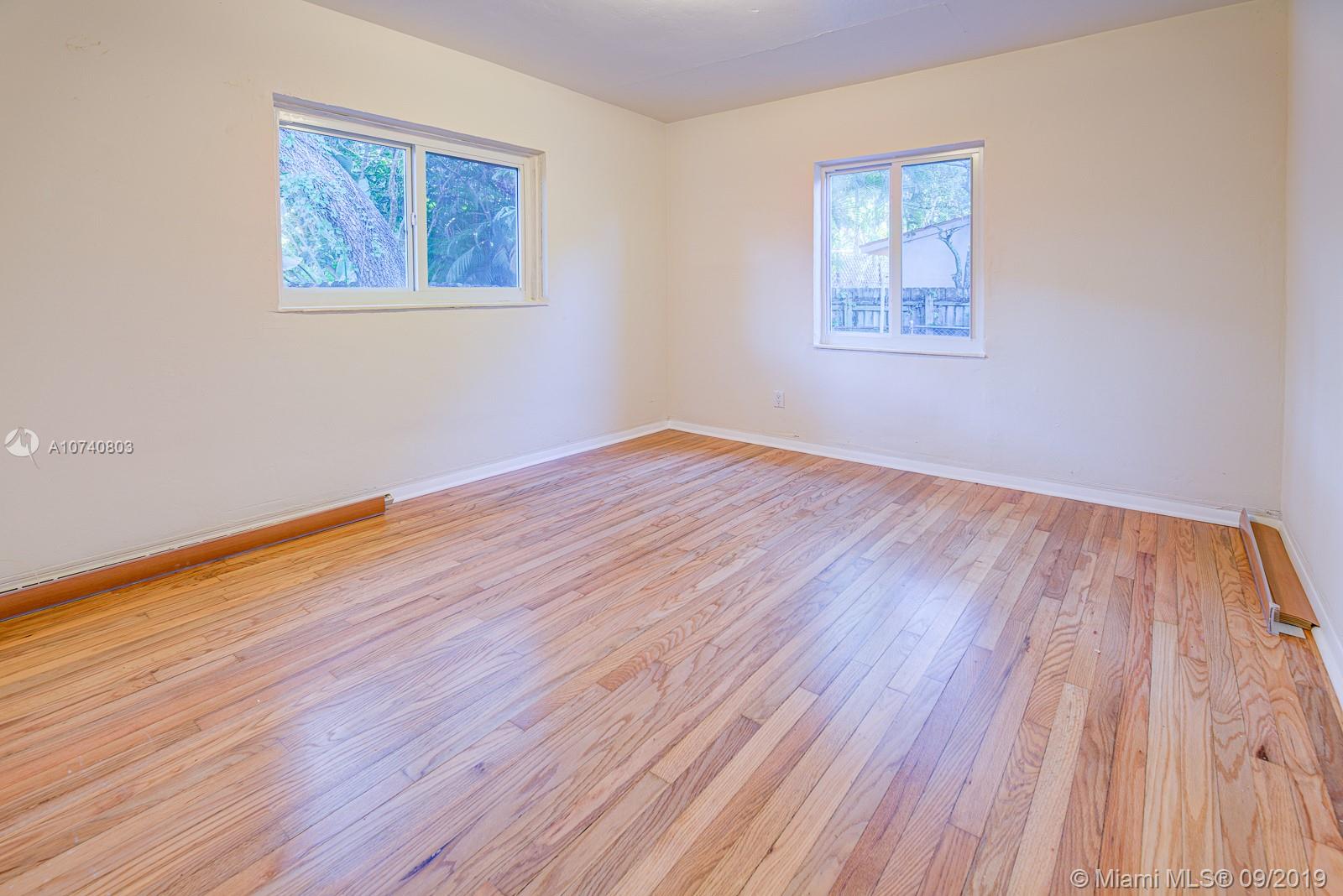 EAST SHENANDOAH - Residential Lease