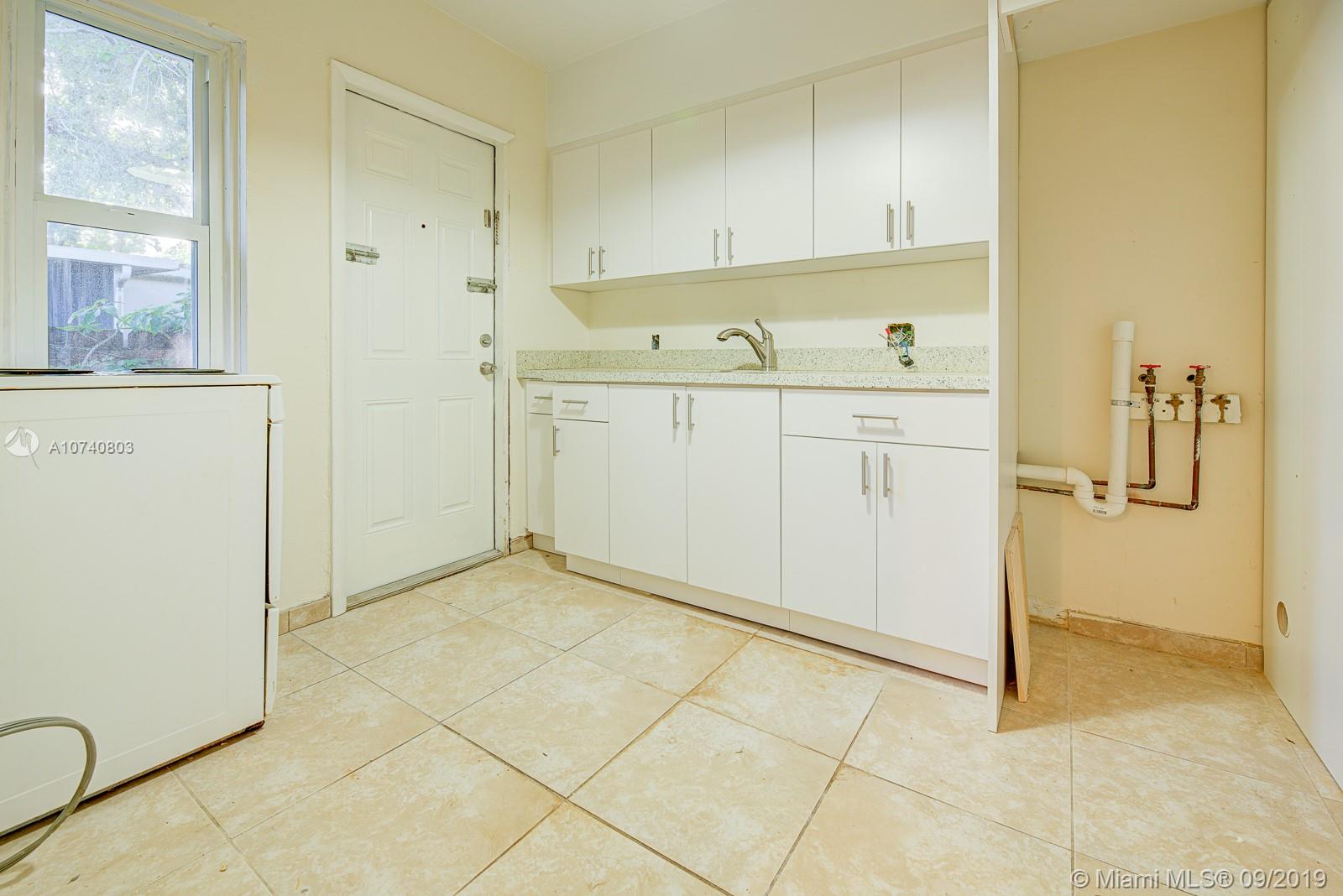 EAST SHENANDOAH - Residential Lease