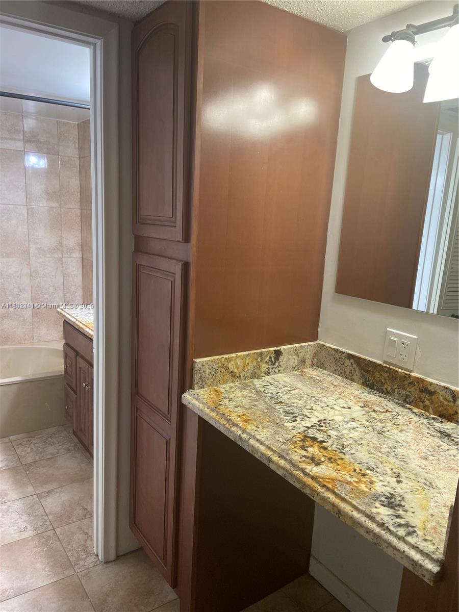 HALLANDALE GARDENS CONDO - Residential Lease