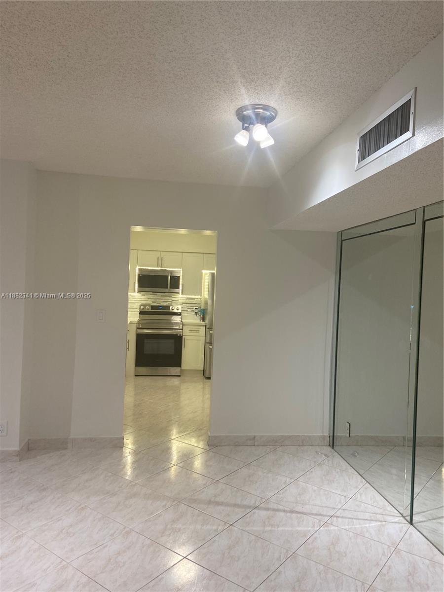 HALLANDALE GARDENS CONDO - Residential Lease