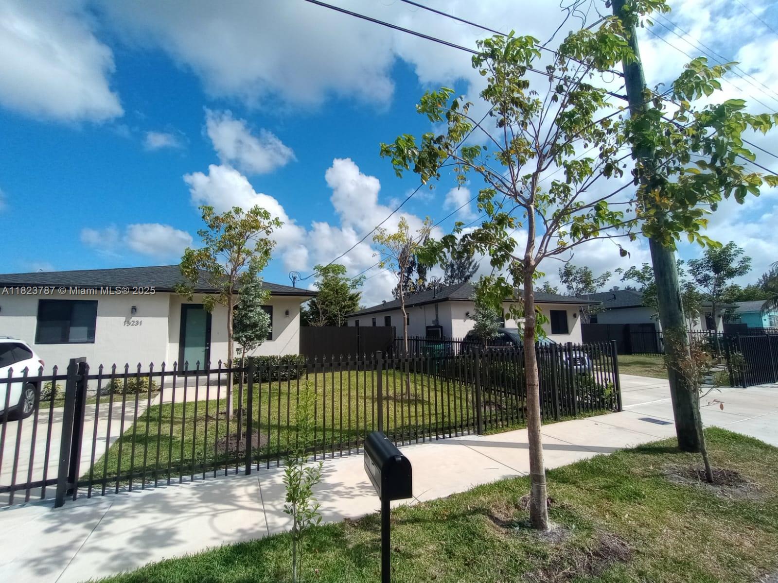 15221 Railroad Dr, Miami Gardens, Broward County, Florida - 4 Bedrooms  
3 Bathrooms - 