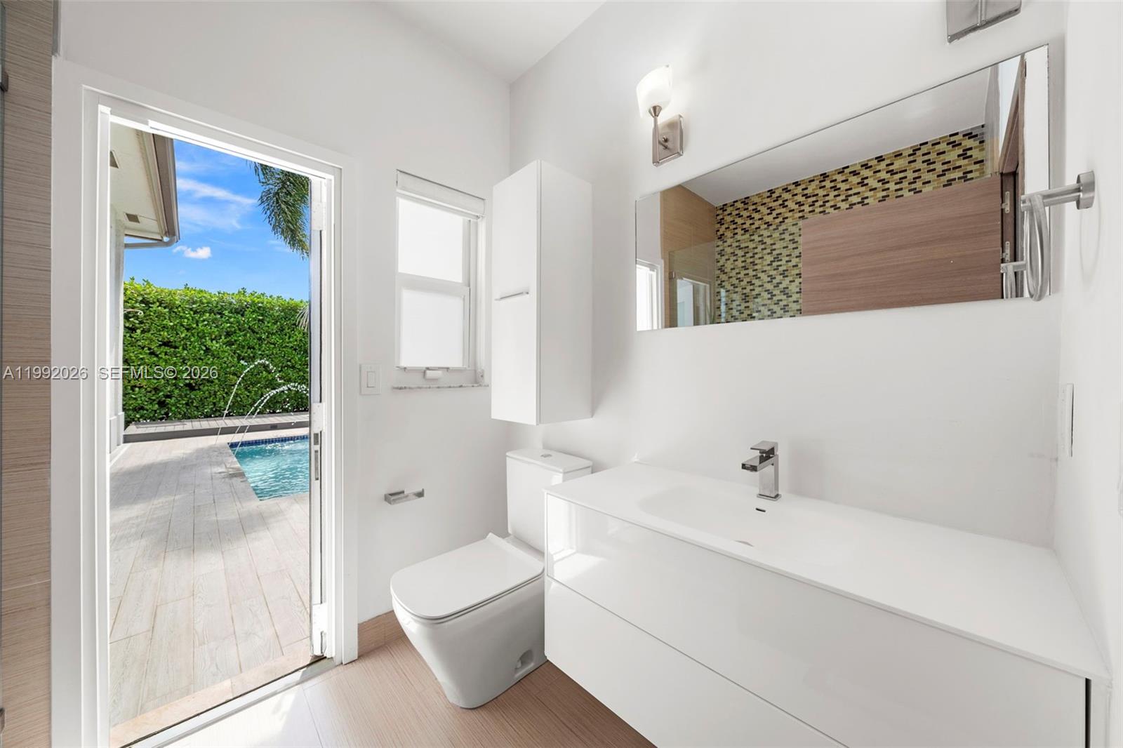 ROYAL CUTLER ESTATES - Residential