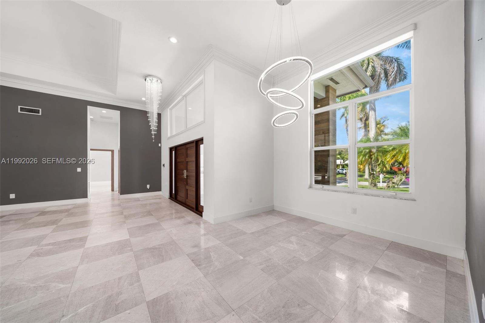 ROYAL CUTLER ESTATES - Residential