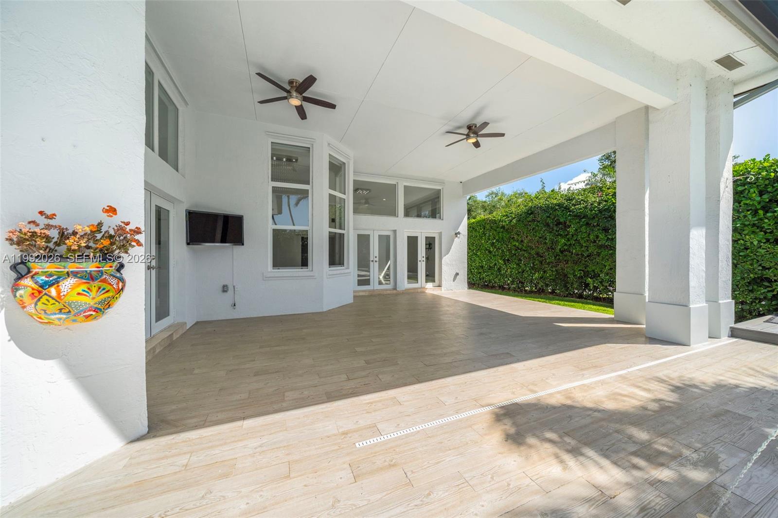 ROYAL CUTLER ESTATES - Residential